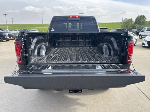 New 2026 RAM 2500 Tradesman AWD/4WD image 30