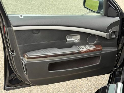 Used 2007 BMW 760Li image 23