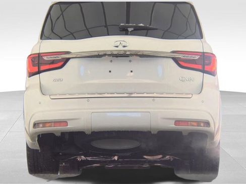 Used 2024 INFINITI QX80 Premium Select w/ Cargo Package image 10
