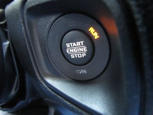 Used 2024 Jeep Wrangler Unlimited AWD/4WD image 40