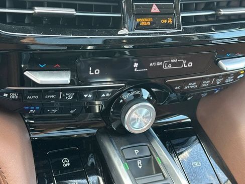 Used 2022 Acura MDX w/ Advance Package AWD/4WD image 22