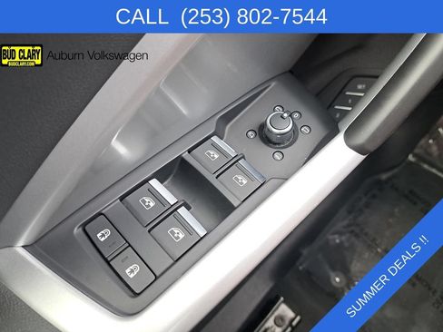 Used 2024 Audi Q3 2.0T Premium AWD/4WD image 88