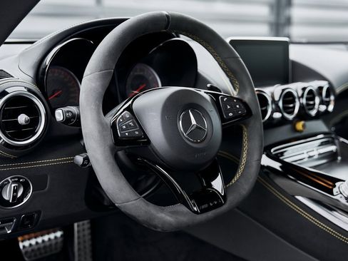 Used 2019 Mercedes-Benz AMG GT R image 53
