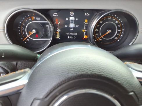 Used 2022 Jeep Gladiator Overland AWD/4WD image 18