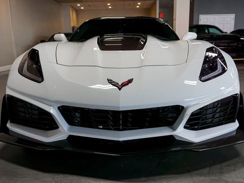 Used 2019 Chevrolet Corvette ZR1 w/ ZTK Track Performance Package RWD image 17