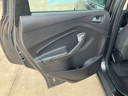 Used 2017 Ford C-MAX SE image 22