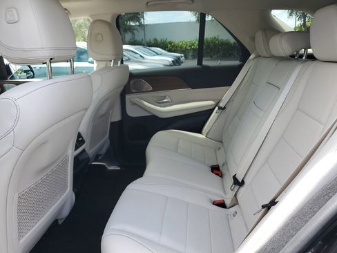 Used 2024 Mercedes-Benz GLE 450e 4MATIC image 14
