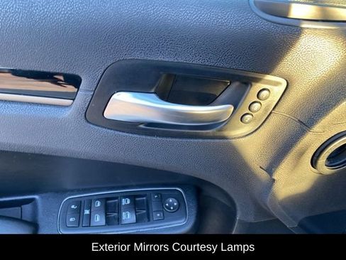 Used 2017 Chrysler 300 S w/ 300S Premium Group 2 w/2_L image 21