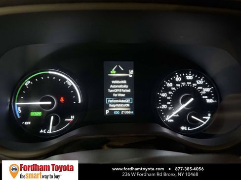 Used 2023 Toyota Sienna XSE AWD/4WD image 25