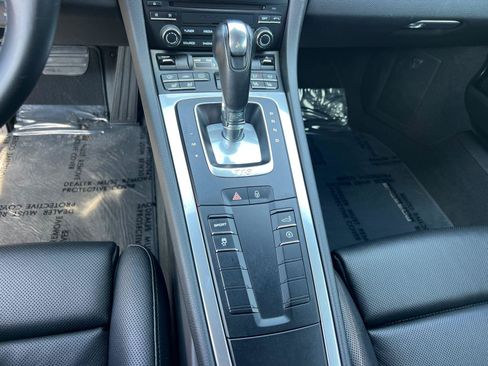 Used 2018 Porsche 718 Cayman RWD image 24