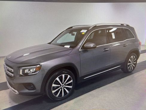 Used 2022 Mercedes-Benz GLB 250 w/ Premium Package Lite image 1