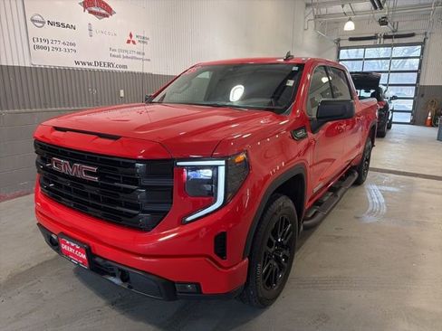 Used 2025 GMC Sierra 1500 Elevation image 7