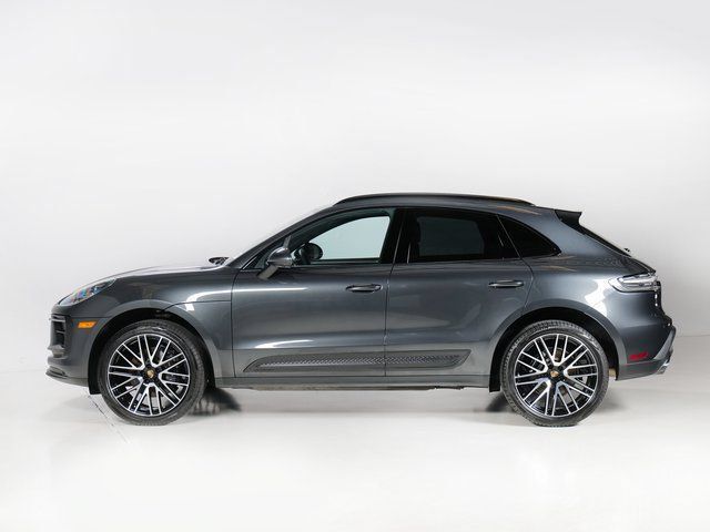 Certified 2026 Porsche Macan AWD/4WD image 2