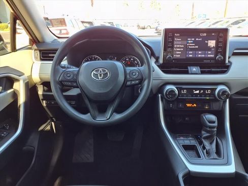 Used 2019 Toyota RAV4 XLE image 24