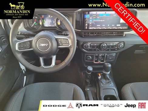 Certified 2024 Jeep Wrangler Unlimited Sahara AWD/4WD image 7