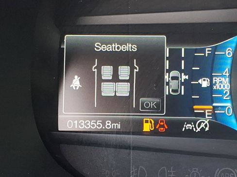 Used 2024 Ford Edge SE image 26