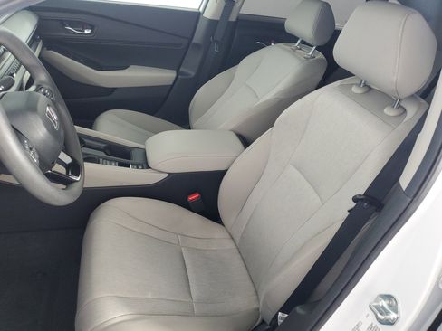 Used 2024 Honda Accord EX image 12