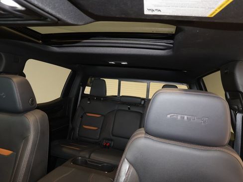 Used 2024 GMC Sierra 1500 AT4 w/ Technology Package AWD/4WD image 20