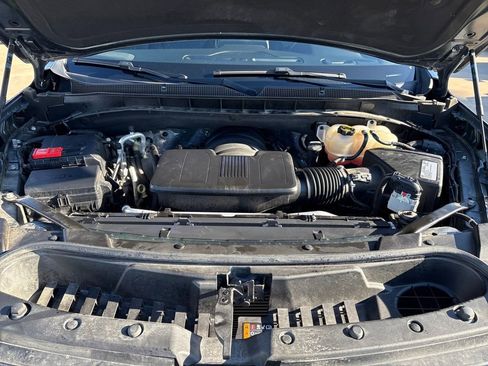 Used 2021 Chevrolet Tahoe Z71 w/ Z71 Signature Package image 27