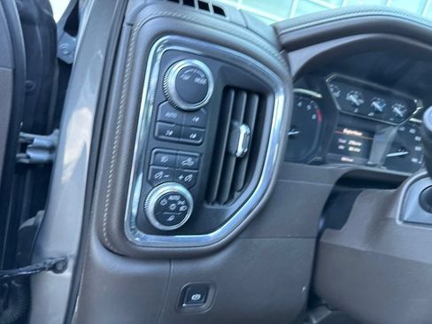 Used 2020 GMC Sierra 1500 SLT w/ SLT Premium Plus Package AWD/4WD image 15