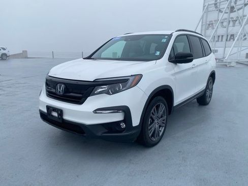 Certified 2022 Honda Pilot Sport image 8