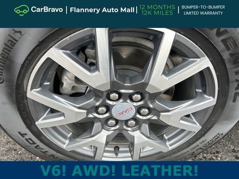 Certified 2023 GMC Acadia SLT w/ Preferred Package image 10