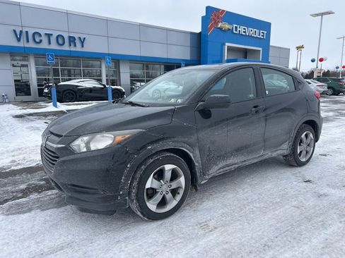 Used 2018 Honda HR-V LX image 1