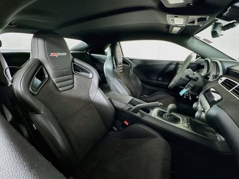 Used 2015 Chevrolet Camaro Z/28 RWD image 27