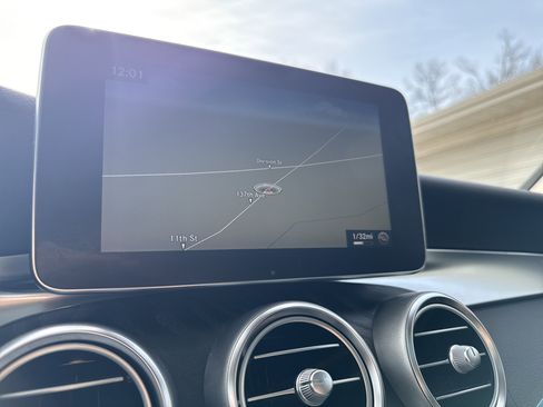 Used 2016 Mercedes-Benz GLC 300 4MATIC w/ Driver Assistance Package image 4