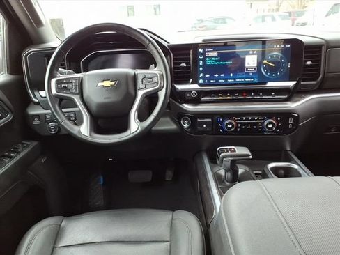 Used 2023 Chevrolet Silverado 1500 LTZ AWD/4WD image 22