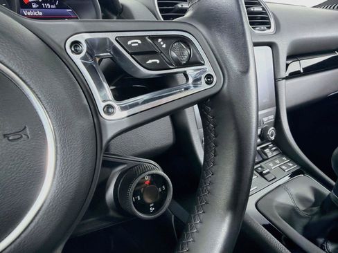 Used 2024 Porsche 718 Cayman RWD image 13