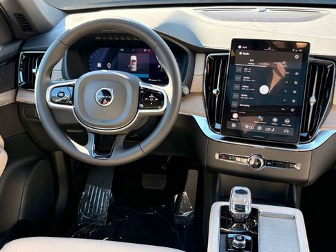 New 2026 Volvo XC90 B6 Plus w/ Protection Package image 23