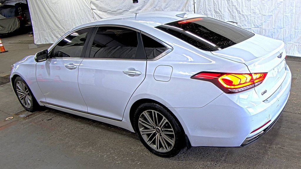 Used 2018 Genesis G80 3.8 AWD/4WD image 5