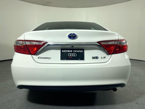 Used 2015 Toyota Camry LE image 30