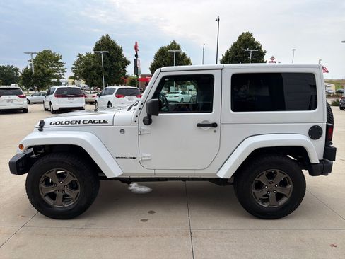 Used 2018 Jeep Wrangler Sport AWD/4WD image 5