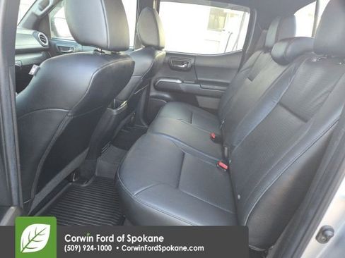 Used 2023 Toyota Tacoma Limited image 17