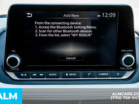 Used 2025 Nissan Rogue SV image 44