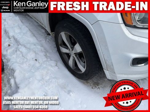 Used 2015 Jeep Grand Cherokee Overland w/ Advanced Technology Group image 11