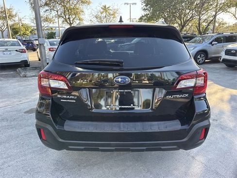 Used 2018 Subaru Outback 2.5i Touring image 24