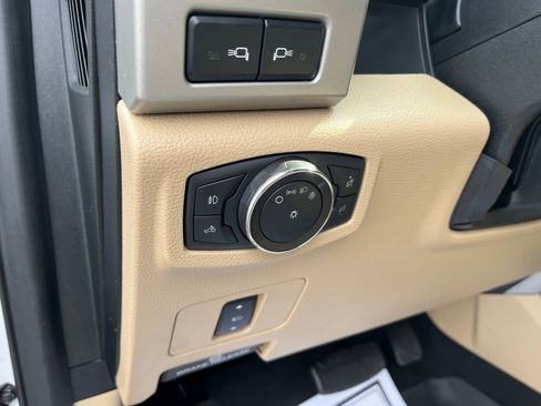 Used 2021 Ford F250 Lariat w/ Lariat Value Package image 13