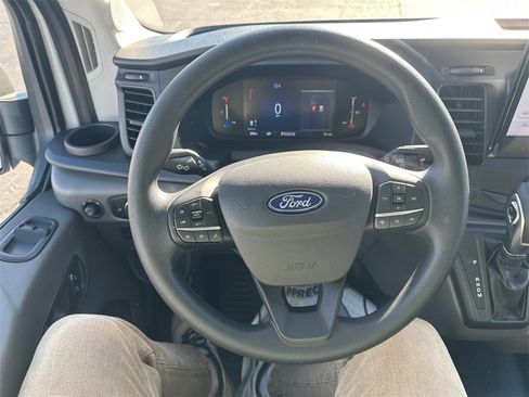 New 2026 Ford Transit 250 148 Medium Roof image 17