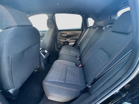 Certified 2025 Honda HR-V Sport image 22