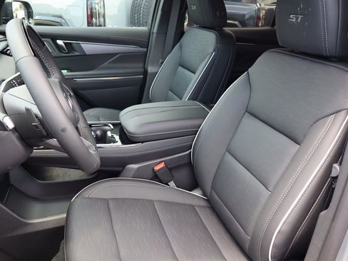 New 2025 Buick Enclave Sport Touring w/ Trailering Package, 5000 lbs. image 9