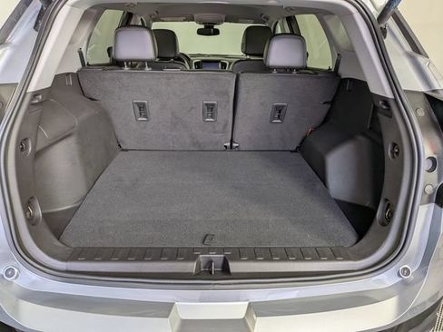 Used 2023 GMC Terrain SLT w/ Elevation Edition AWD/4WD image 11