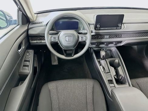 Certified 2025 Honda Accord LX image 4