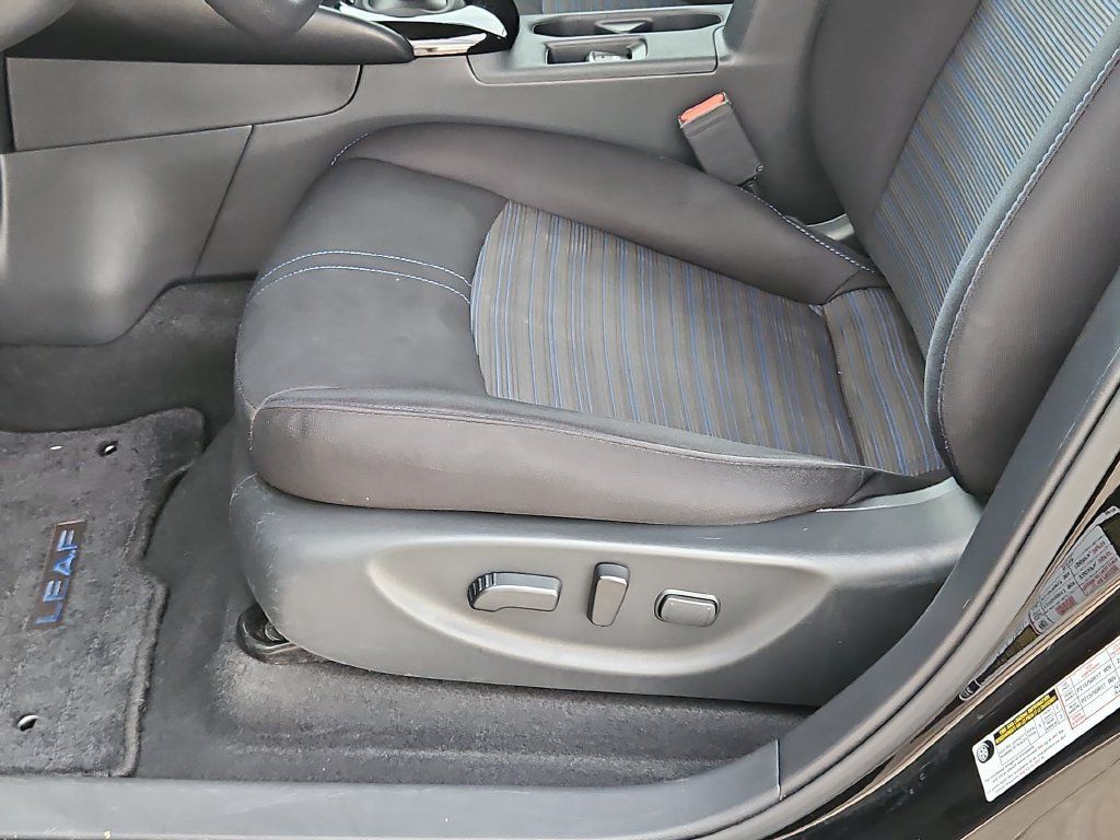 Certified 2023 Nissan Leaf SV Plus FWD image 23