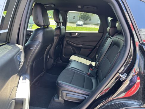 Used 2025 Ford Escape ST-Line AWD/4WD image 14