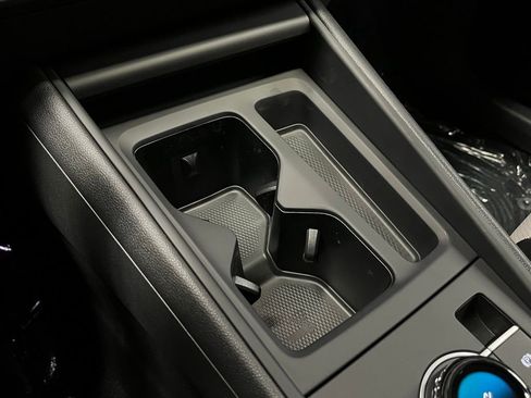 New 2026 Volkswagen Tiguan SE image 11