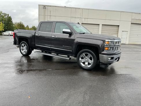Used 2015 Chevrolet Silverado 1500 LTZ Z71 w/ LTZ Plus Package image 7