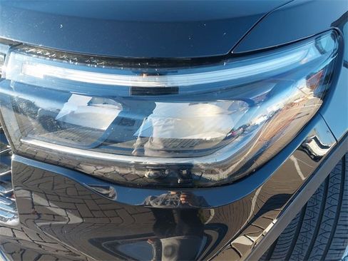 Certified 2025 Ford Explorer ST image 30